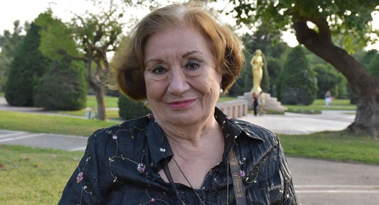 DikenComTr's tweet photo. Oyuncu Gülsen Tuncer hayatını kaybetti 

https://t.co/5e5tS27M1j https://t.co/sjBYLYYKuv