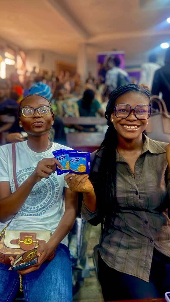 K1ng_cephazigma's tweet photo. LAYING THE FOUNDATIONS FOR THE FUTURE OF AFRICAN MOBILITY.
Meet the early members of the MOVEMENT OS Team.
This was our first day at the WEMA BANK HACKAHOLICS 7.0
#entrepreneurship #nigerianbusinessowners #techstartup #visionboard #startupbusiness https://t.co/FGAoOUB8tr