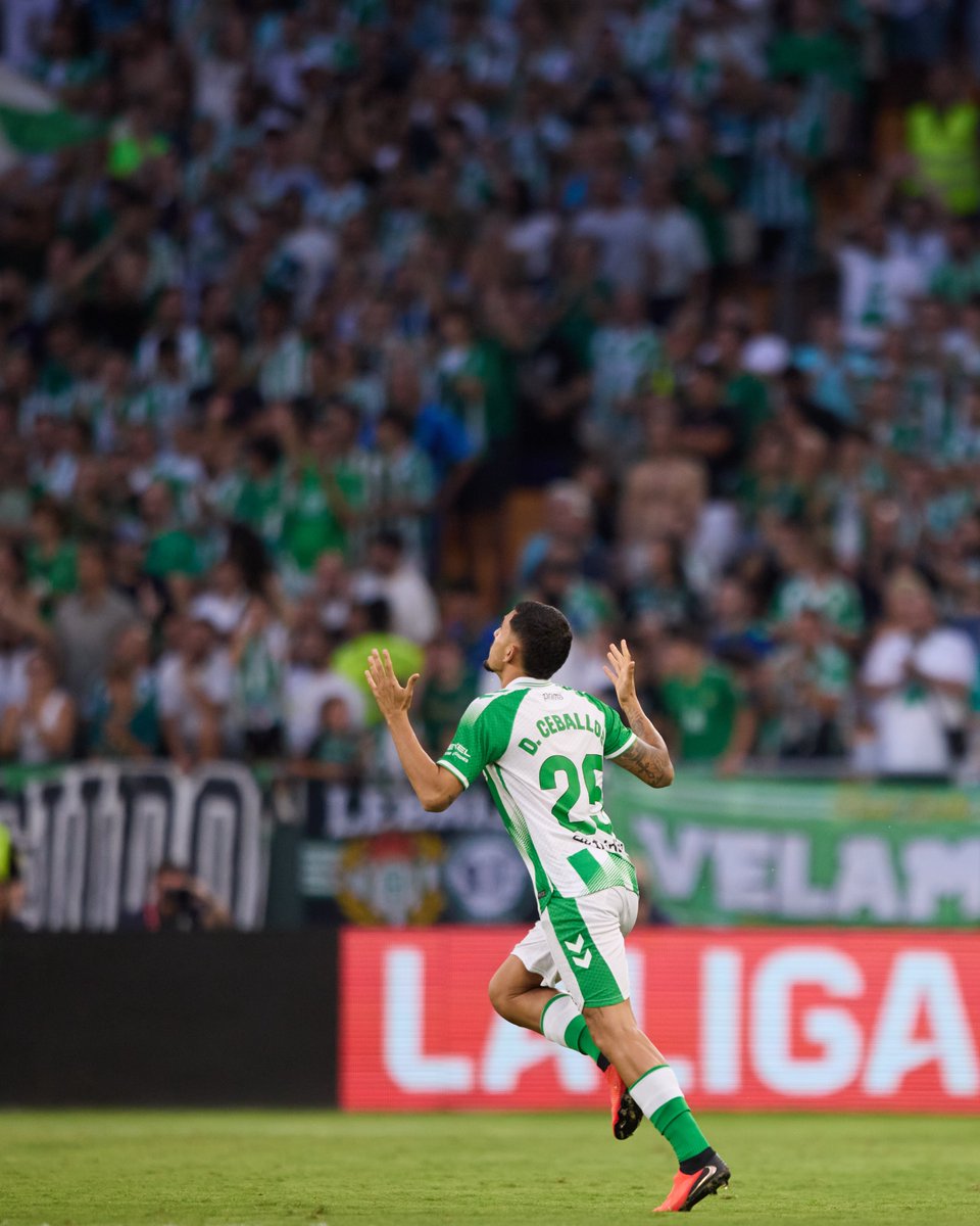 RealBetis's tweet photo. Y volviste a casa con los tuyos, @DaniCeballos46 🔙

Ahora nos toca disfrutar juntos 👏 https://t.co/0dpalEwj7i