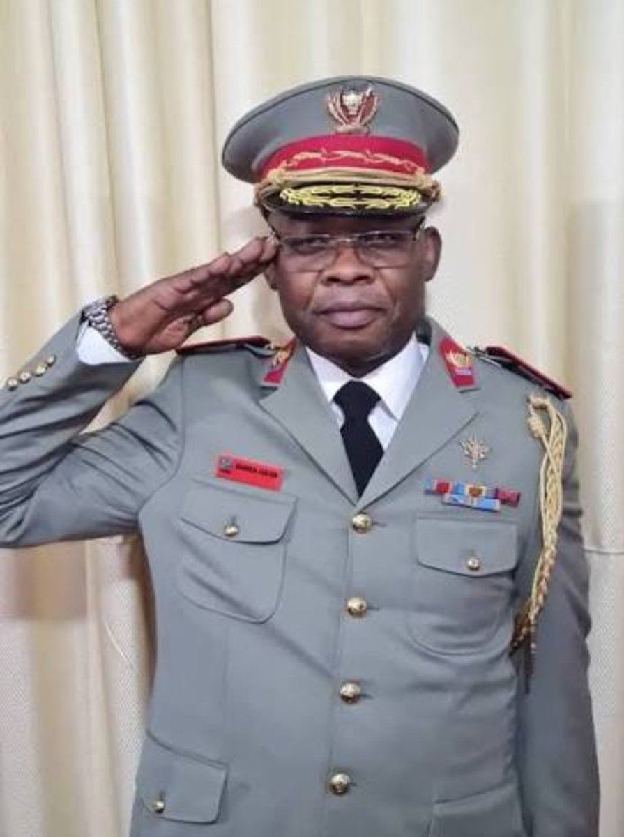 amluzayamo's tweet photo. 🚨🚨🚨🇨🇩 URGENT : LETTRE D’ALERTE AU PRÉSIDENT DE LA RÉPUBLIQUE, FÉLIX-ANTOINE TSHISEKEDI, ET À L’ÉTAT-MAJOR DES FARDC, SUITE AU NOUVEAU DÉPLOIEMENT DE COMMANDOS BLANCS ET DES TERRORISTES RDF À GOMA.

Excellence Monsieur le Président Félix-Antoine Tshisekedi @fatshi13_ , Chef d’État-major, le dispositif ennemi semble connaître un important renforcement.

Selon des renseignements opérationnels vérifiés, des commandos blancs accompagnés des militaires Rwandais RDF ont franchi la frontière, transité par Goma et sont engagés dans une manœuvre visant à prendre à revers et à encercler les positions de nos FARDC sur la ligne de contact dans le Nord-Kivu.

L’objectif principal est de concentrer les moyens, multiplier les axes d’effort et intensifier l’appui-feu afin de ralentir la progression FARDC-Wazalendo. L'ordre a été donné depuis Kigali de tirer sur tout ce qui bouge sans même compté sur les paisible civiles dans la Zone. Des bombardements seraient effectués dans le but de freiner l’avancée de nos forces.

État-major, anticipez cette manœuvre : renforcez le renseignement, sécurisez les flancs, protégez les axes logistiques et prenez toutes les dispositions nécessaires pour préserver nos troupes et les populations civiles.

🇨🇩 Monsieur le Président, Chef d’État-major : cette menace exige une réponse opérationnelle à la hauteur de la situation.
@GallasMusic @michombero @PatrickMuyaya @CybelleFuraha @IsralMutombo11 @gloiremurhigisi @kamba82 @kakese_leon @SergeKanyinda13 @kivupulse1 @kongolaise @Leopard_Congo @LitsaniChoukran @JF_LE_DRIAN @DieuWedi1 @Alix_rdc @AngelKazadi @AbouPatriote @central_sage @Salynesmile  @DadanSauveur @2LaRepublique @BenitaNtumba @NgalamulumeEri1 
@SuminwaJudith @julienpalukucom
@christinatshis @kayikwambaT @kazadi_peter @DeniseNyakeru