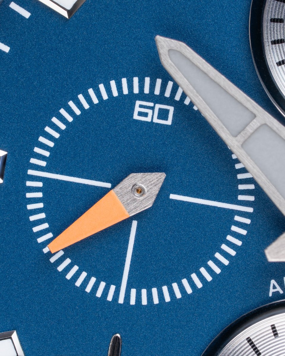 LIVwatches's tweet photo. Aviation runs deep in the P-51 ✈️.

Swiss made. automatic. built for those who never stay grounded.

Landing soon.

👉 Save your spot here https://t.co/P9JSH0ymnS

#LIVWatches #P51 #NewWatch https://t.co/Ewd1sFAJUp