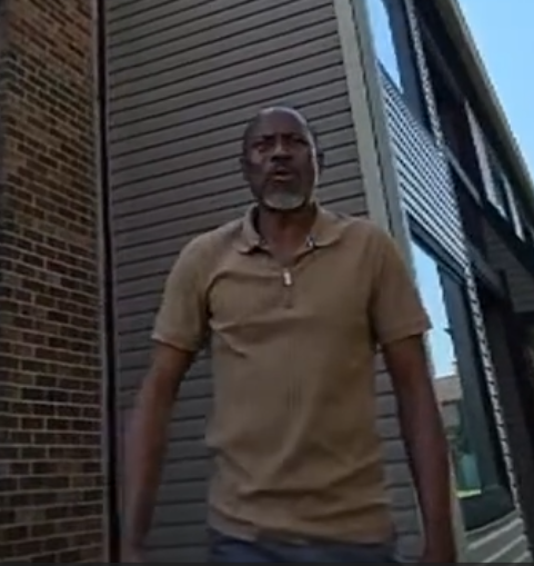 cppfam's tweet photo. Taiwo "Taivis" Lawrence (57) is our 2nd catch today in Indiana! He tried to sexually groom & lure a child to meet him, he talked about the possibility of the child getting pregnant after he abuses her & all sorts of sick things to say to a child. 

When he found out consequences were coming instead of a child, he begged for mercy & not to get law enforcement involved. He wasn't going to show no mercy to a child so he doesn't deserve any mercy from law enforcement, luckily for him Indianapolis police (@IMPDnews) allows this behaviour in their community. But everything is being given to Internet Crimes Against Children (ICAC) who will hopefully take it more serious than IMPD.