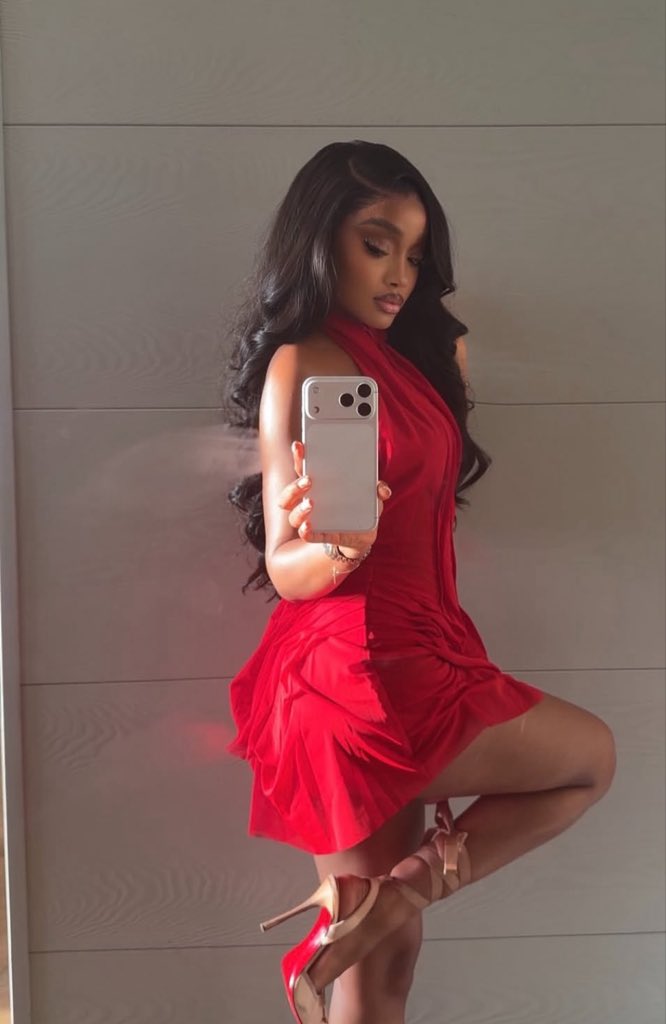 Jazz_diaries's tweet photo. Hottie https://t.co/hJZ99ojoNJ