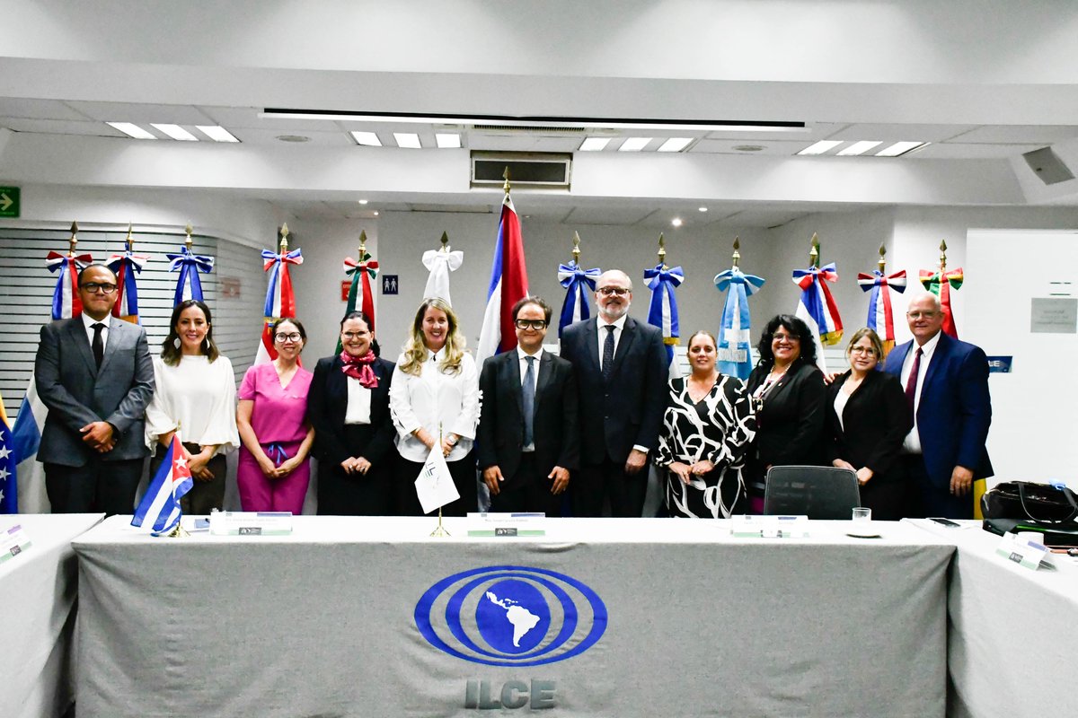 ILCEedu's tweet photo. 🇨🇺🤝 El #ILCE recibió la visita de la Dra. Naima Ariadne Trujillo Barreto, Ministra de Educación de Cuba, para dialogar sobre nuevas oportunidades de cooperación educativa y acciones conjuntas en beneficio de la región. Más información aquí: https://t.co/2MaaUf6VAJ

#Cuba https://t.co/5xrWOUQZdG