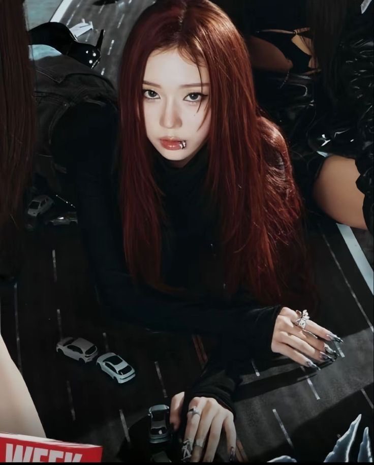 yjmieong's tweet photo. agora uma saudade jamais superada: winter com red hair https://t.co/FvczMlu0zE