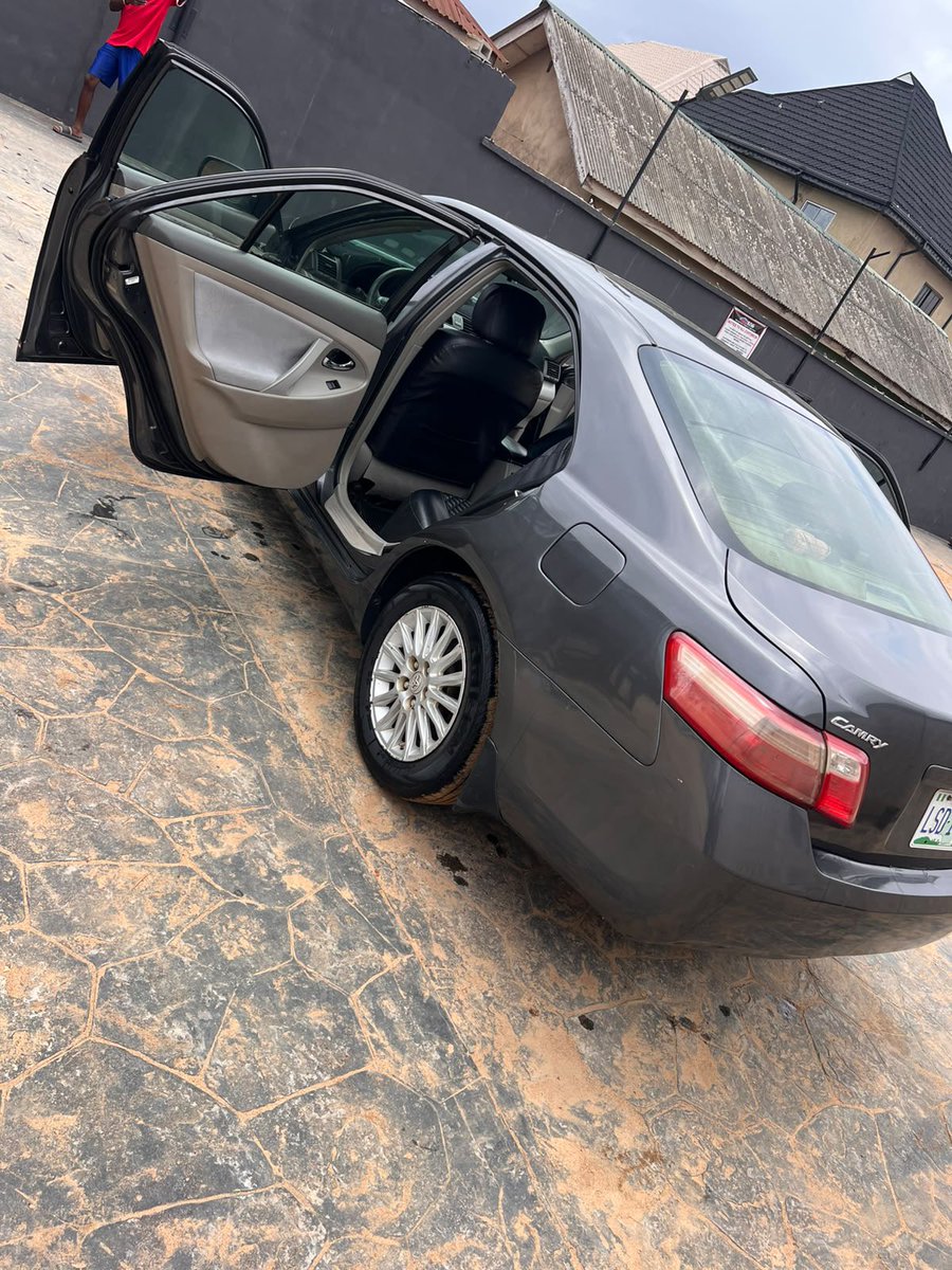 AgudosiP's tweet photo. Neatly used‼️
08 Toyota Camry LE.
Four cylinders.
07054206530, 07084245399.
Ibadan.
6.8m https://t.co/PGXR57P2a7