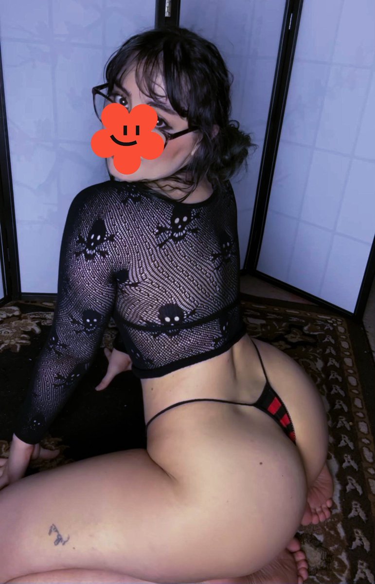 Persian_alt's tweet photo. داف گاثیک
یه ویدیو هم ازش داریم که واویلا 
در صورت استقبال فراوان منتشر میشه
بعد از ۲۰ عدد ریتوییت عدد خوبیه 
#گاث #گاثیک #ناشناس #هات #هورنی #وطنی #ایرانی #ویدیو #سکسی #استایل #فیشنت #توپر https://t.co/AsxLfXT8cr