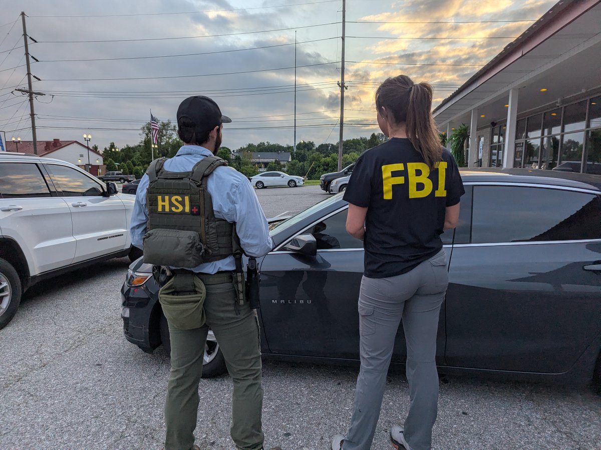 FBILouisville's tweet photo. Federal Grand Jury Returns 4 Indictments Charging 5 Men with Crimes Related to Cockfighting Following Homeland Security Task Force (HSTF) Investigation
https://t.co/7rcmRQ90s1

Partnerships are at the core of successful law enforcement investigations. Leveraging all available resources and tools, the Louisville HSTF is dismantling criminal networks throughout the Commonwealth.