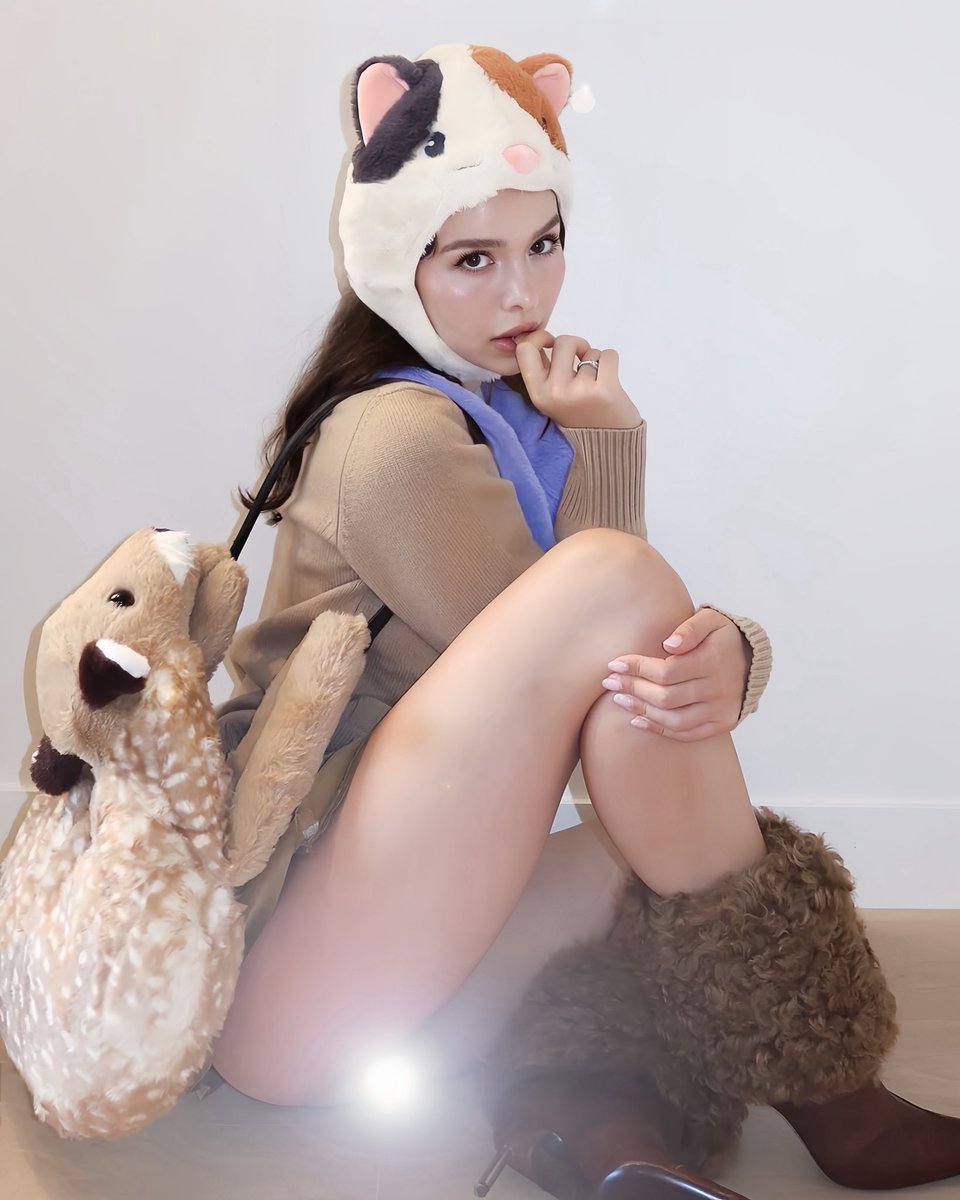 dsrRENEE's tweet photo. @OBSCURAagc hi, i’m renesmee de blume as sophie mudd. i’m in! no hesitation, just here to have some fun. 💘⭐️💐🧸 https://t.co/a22WEJgDXj