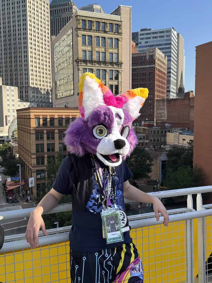Raolcan's tweet photo. @MaxFluffys Self-made suit of my special boy :3 https://t.co/KzLteSP9VO