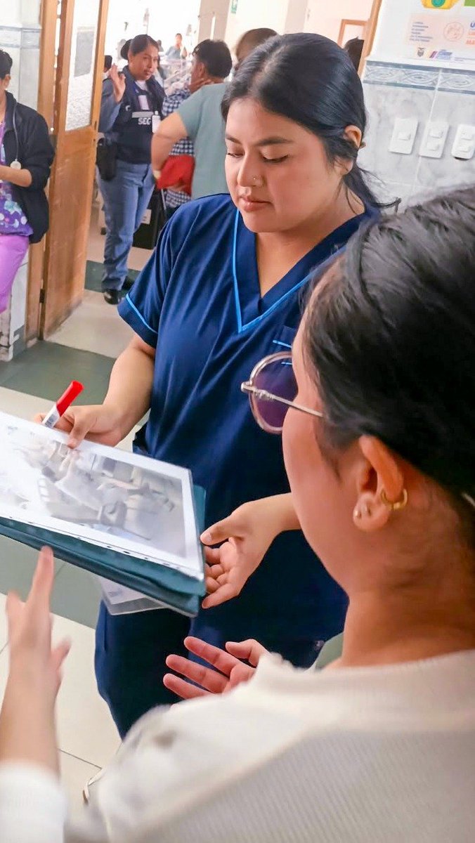 HGIsidroAyora's tweet photo. 🏥 ¡Atención segura para toda la vida! Por el Día Mundial de la Seguridad del Paciente el Hospital Gineco Obstétrico Isidro Ayora capacitó a su personal departamento por departamento.
​Se promovió el lavado de manos, identificación del usuario y manejo seguro de medicamentos. 🩺 https://t.co/rG3fhXLbns