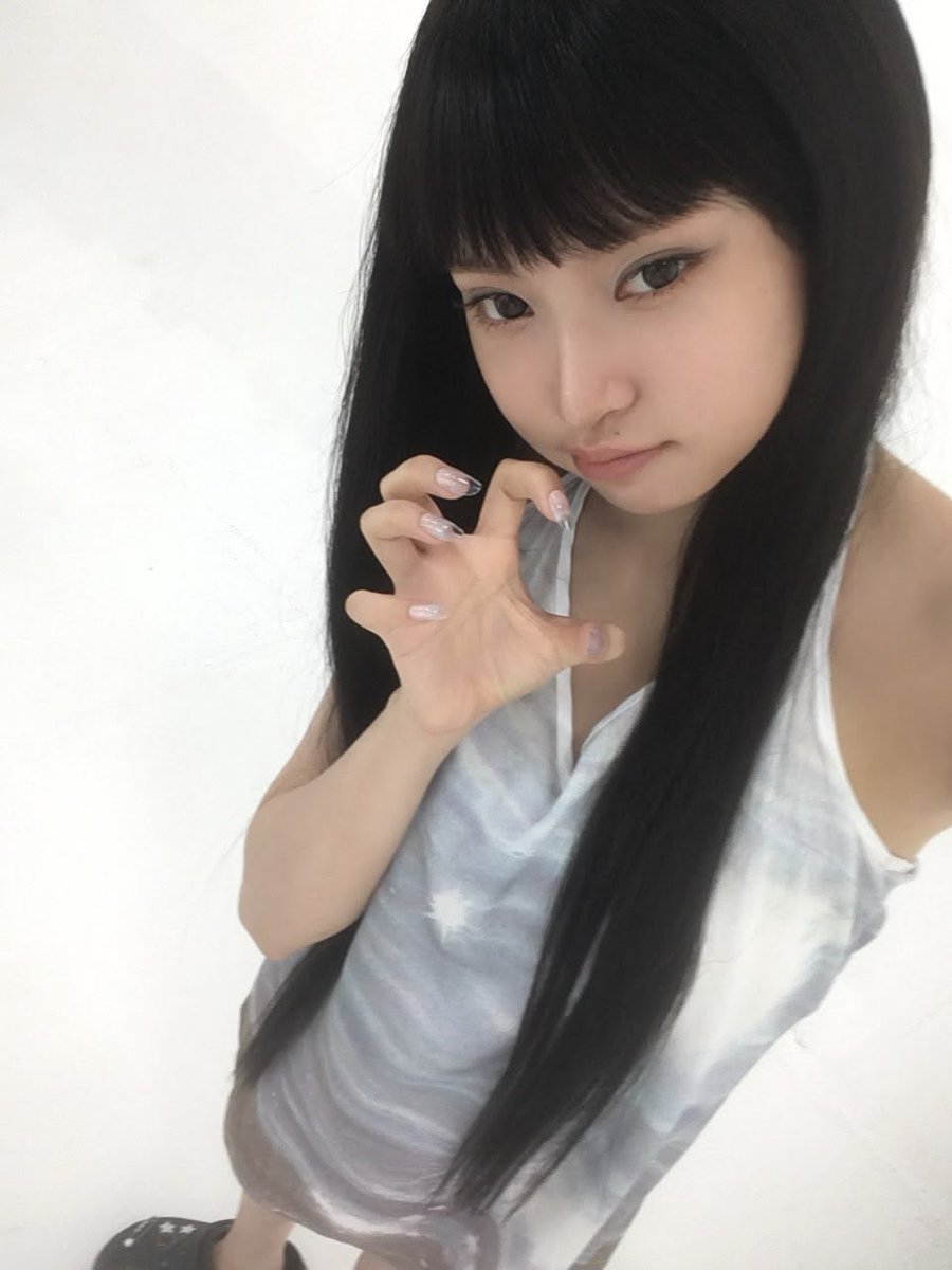 justhaum's tweet photo. is it ever2late? no its never2lateᵎᵎ ☆⌒(ゝ。∂)

#KiiiKiii #키키 #HAUM #하음
#KWAKHAUM https://t.co/0GU14Hbp3F