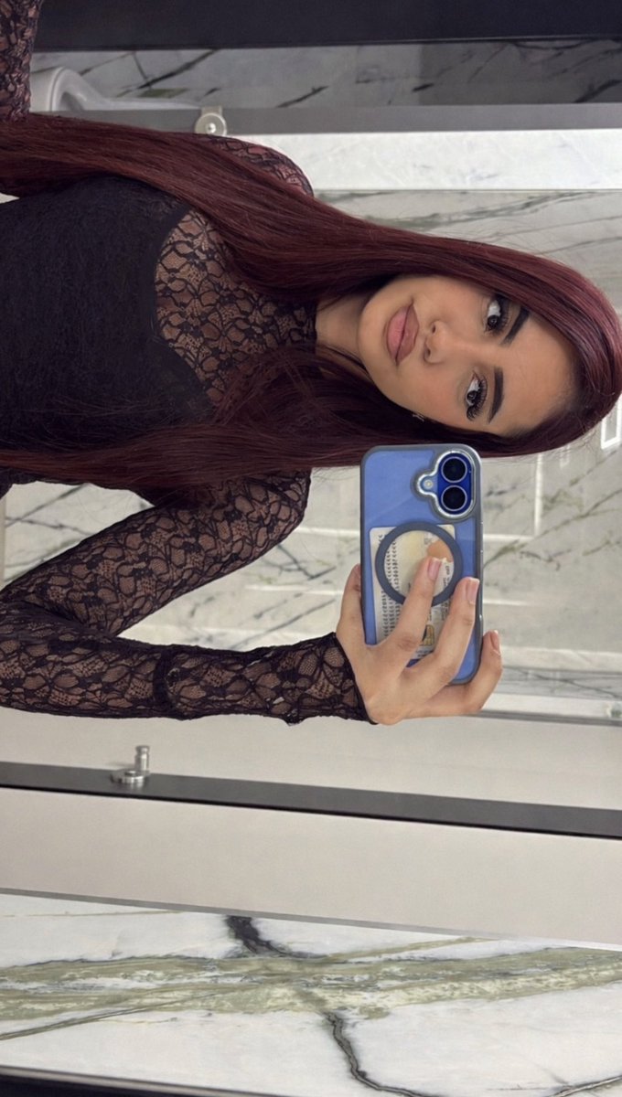 mayamontale's tweet photo. Los debiles persiguen mi atención.
Y si quieres un minuto de mi tiempo, más te vale hacer que valga la pena. 💸
Sé generoso. Sé útil. Sé agradecido.
Porque una reina no se conforma con migajas… y yo tampoco. 👑
¿vas a seguir mirando? https://t.co/yIvB2WTm7w
