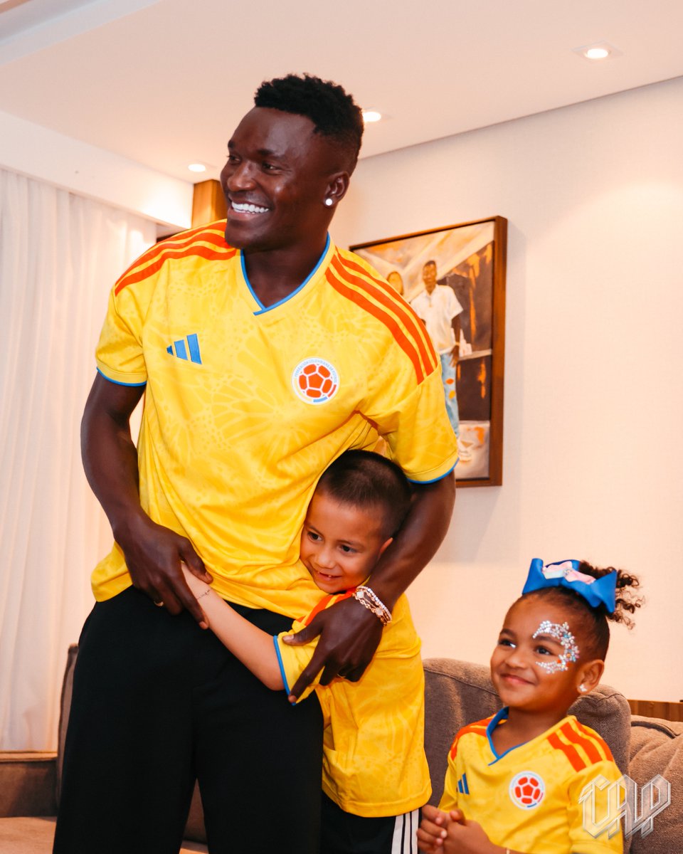 AthleticoPR's tweet photo. Se o Viveros tá feliz, eu também tô 🤝 https://t.co/PAdbxi0PoU