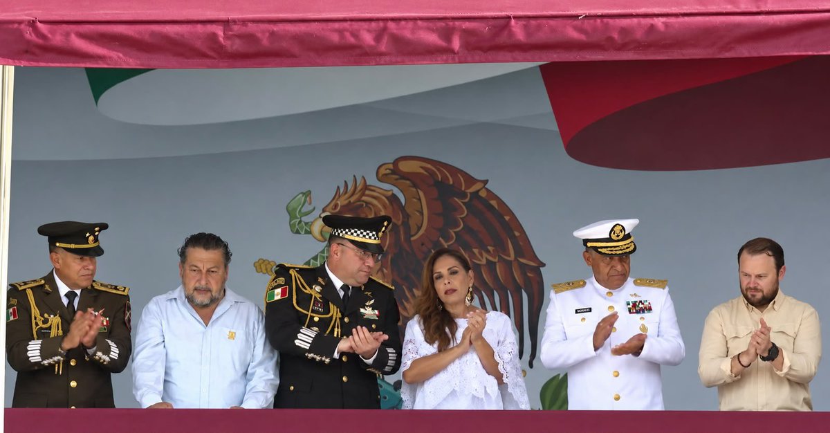 GNQRoo's tweet photo. Elementos de la Guardia Nacional participaron en los desfiles cívicos conmemorativos realizados en los 11 municipios de Quintana Roo, como parte de las actividades destinadas a preservar y fortalecer los valores cívicos, patrióticos y el respeto a los símbolos nacionales. https://t.co/FhrokKOhJG