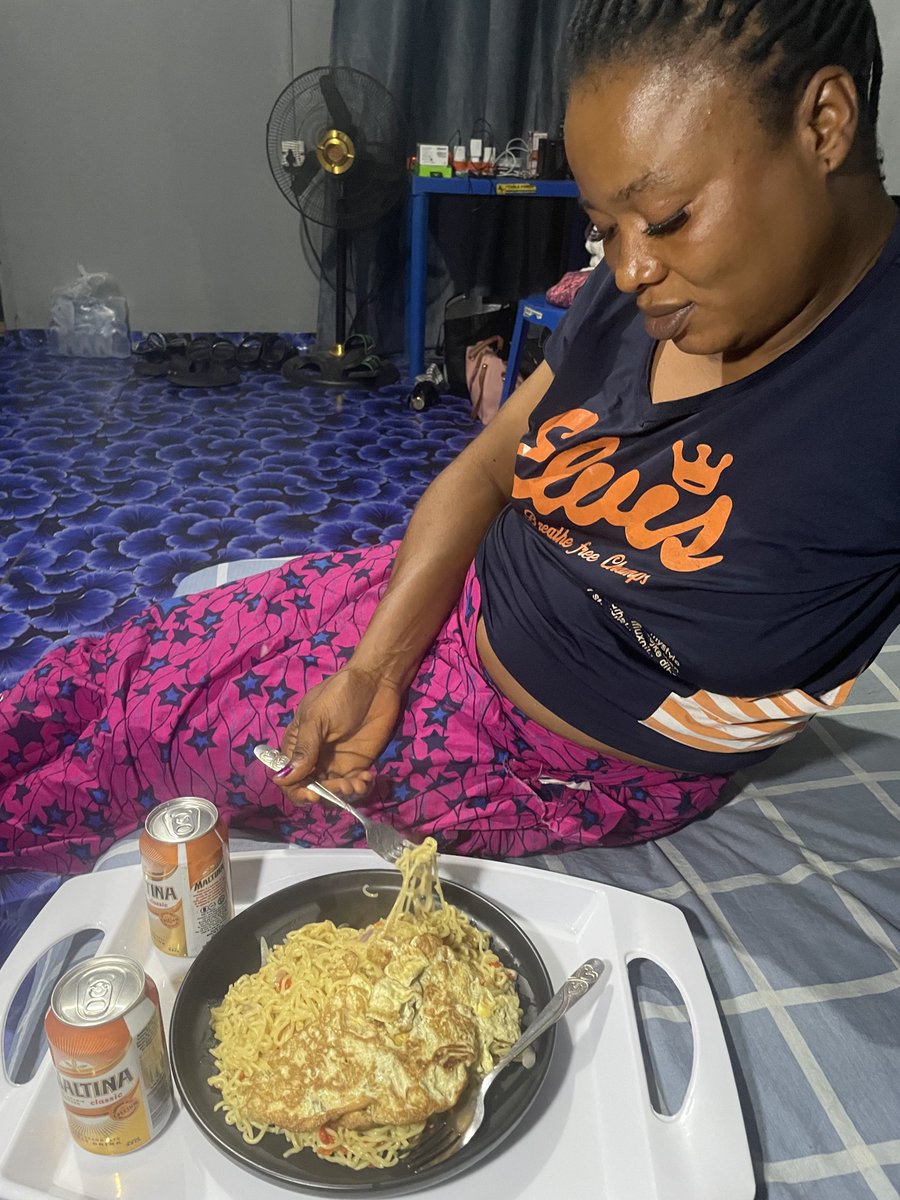 waggydey4you's tweet photo. I prepared noodles and fried eggs for my mom as dinner tonight. ❤️🥹

It came a little late, but as long as Mama don chop, we move. 😂❤️ https://t.co/Xutfoi9bj7