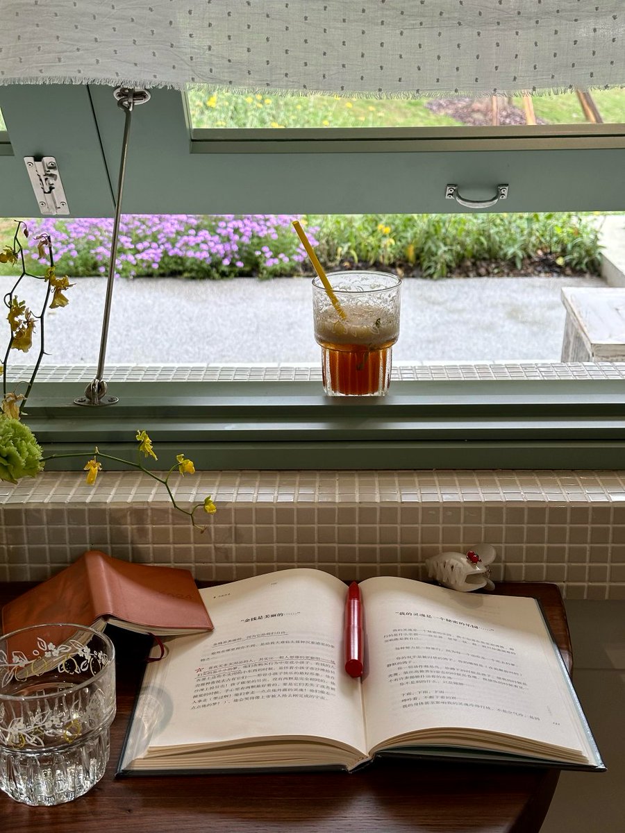 adelh001640's tweet photo. It took years to realize: the best version of me isn't someone I force to be—it's the quiet, growing me who's gentle with the small steps, even when progress feels invisible. https://t.co/XC8H1imEfi