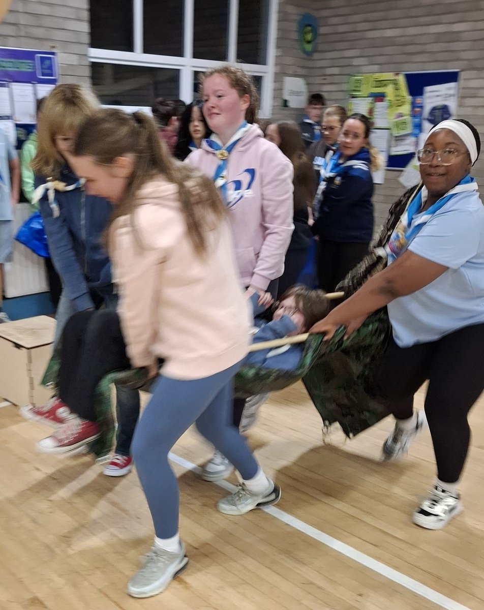 newryscouts's tweet photo. After some games 🃏 🏃‍♀️ our #Scouts learnt some #FirstAid ⛑️. Many thanks to Anthony from St.John Ambulance Newry 🚑 who came down and helped them work towards stage 1 of their emergency badge. #SkillsForLife #ScoutsDoStuff #GivingBack #Training #ScoutingIreland #Scouting ⛑️🚑⚜️ https://t.co/eEC7uLxTF6
