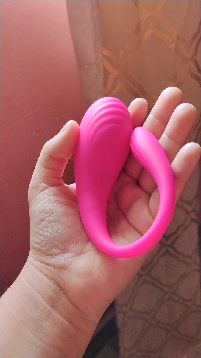 Eni__Rodriguez's tweet photo. Mi título será estrenando mi primer vibrador quieren video 💦😈? 
Suscribete a mi página azul 💙
https://t.co/K1bBeWrgLv https://t.co/KlJPcxfoAB