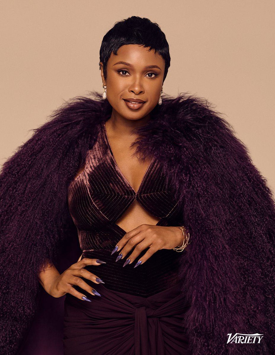 Variety's tweet photo. 📸: Jennifer Hudson for Variety  

Read the full Power of Women cover story: https://t.co/ap6Ysc4YgN https://t.co/y2T7K5Hjxi