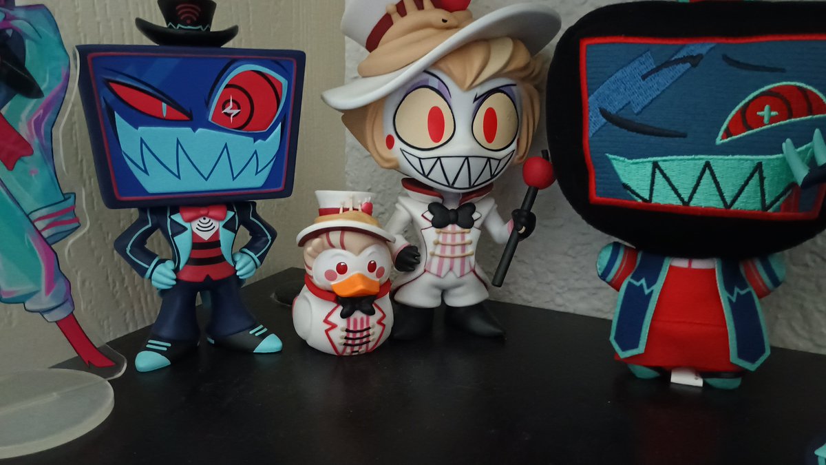 C0SMIC_V0BZ's tweet photo. Guess who got lucky at 5 below and was able to nab the Lucifer duck for their hoard? Meeeeeee~

#Luciferhazbin #lucifer #LuciferMorningstar https://t.co/u0yOmrN6TH