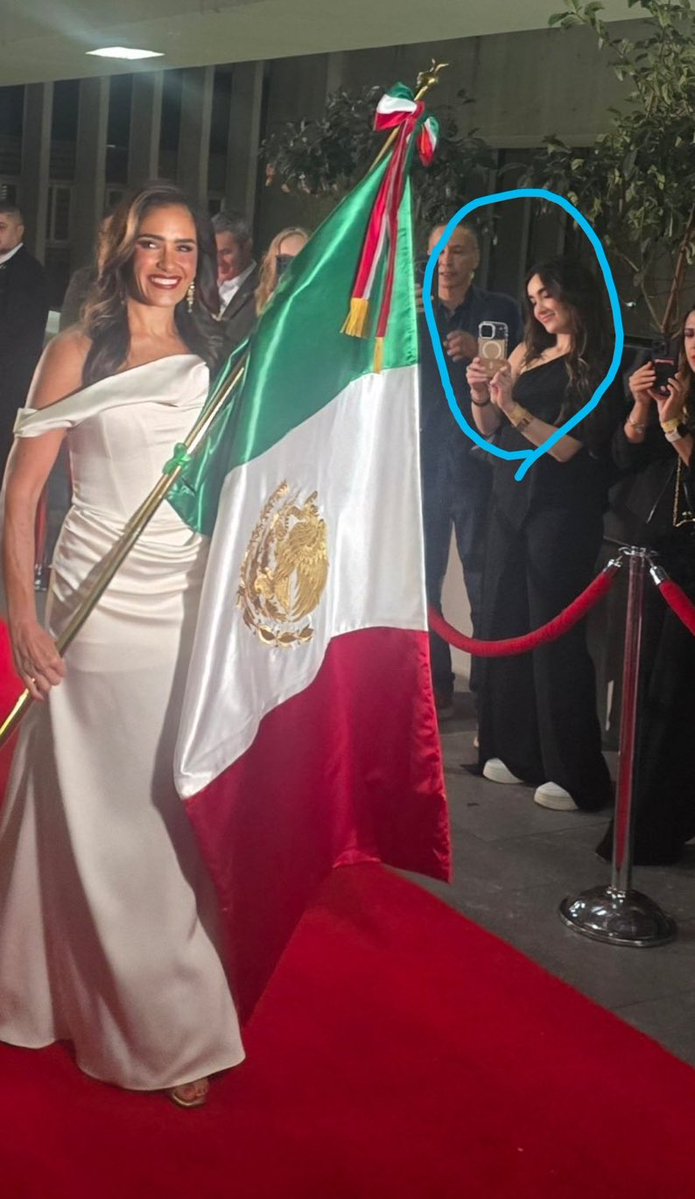 LauraFez32's tweet photo. Me preocupa la Cuauhtemoc, porque todas las desquiciadas se juntan en esa alcaldía ? https://t.co/Hz1oANdWw8
