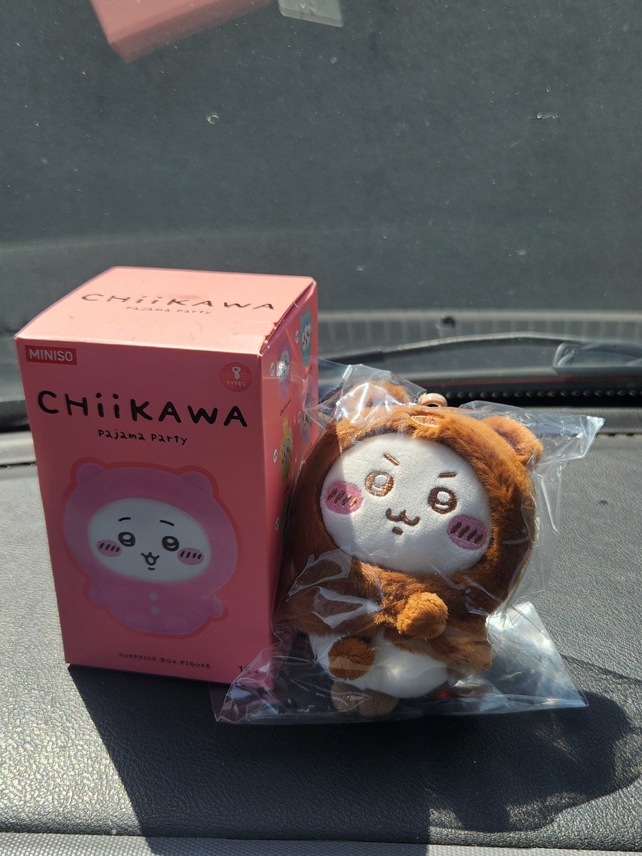 TheEphZone's tweet photo. Chiikawa pickups for 2day https://t.co/5KDaiHHUre