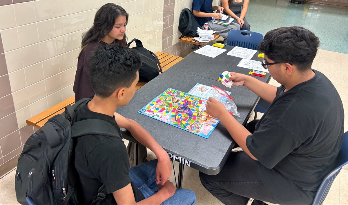 WarrenCounsDept's tweet photo. Suicide Prevention Month Pop-Up @NISDWarren @NISDCCA https://t.co/QxY82ZjNLX