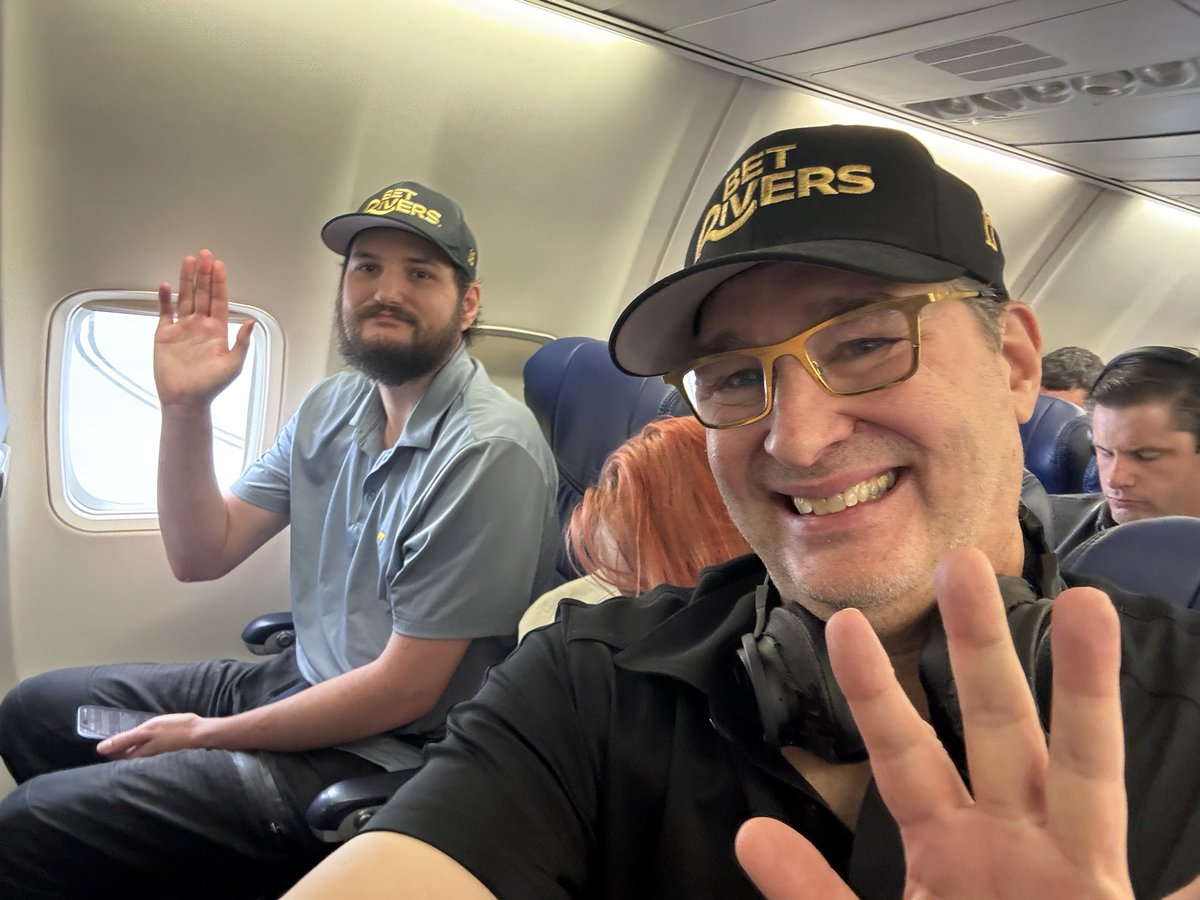 phil_hellmuth's tweet photo. That’s a wrap!

Hellmuth’s Home Game

@The_Illest @JenniferTilly @PhillipHellmuth @CaitlinComeskey

@nick_hellmuth

#POSITIVITY https://t.co/snvxXdCoCP