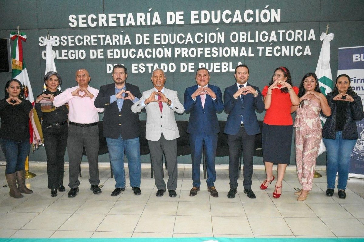 SicomNoticias_'s tweet photo. #Puebla 📚 #CONALEPPuebla y @BUAPoficial suman esfuerzos por la formación archivística.

Ambas instituciones impulsan acciones de capacitación y formación especializada en materia de gestión y conservación de archivos.

👉 Conoce los detalles: https://t.co/iEYeWb8GKF

#SicomNoticias