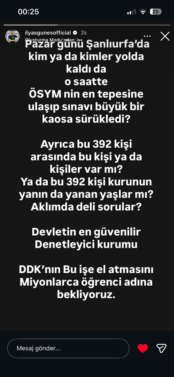 anyelaaay's tweet photo. Bu konuyu özellikle dile getirdim, minibüsle gelen yolda mı insin dendi:) Herkesin halı altına süpürmek istediği konu, 5 dkda kriz masası neye göre kuruldu, geç kalan öğrenciler ne ara farkedildi? Bu öğrenciler içeri alınacaklarını nerden biliyordu? Bu süreçte ne yaşandı? https://t.co/HIcYAvufTB
