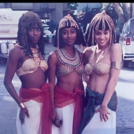 moondustedd_'s tweet photo. the dancers of remember the time ✧*:・ https://t.co/CBbLcpsVC3