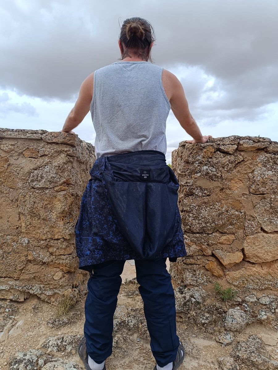 ElNovelEterno's tweet photo. Pues nada gente. He tenido un verano de puta madre. Mañana empiezo el máster y no sé qué me va a deparar. Lo que si se es que espero que vosotros también hayáis tenido un verano genial y tengáis un invierno mejor. 

¡Os quiero! ❤️❤️❤️🫶🏻🫶🏻🫶🏻 #Vacaciones #Familia #Ruidera https://t.co/p85Esjyy39