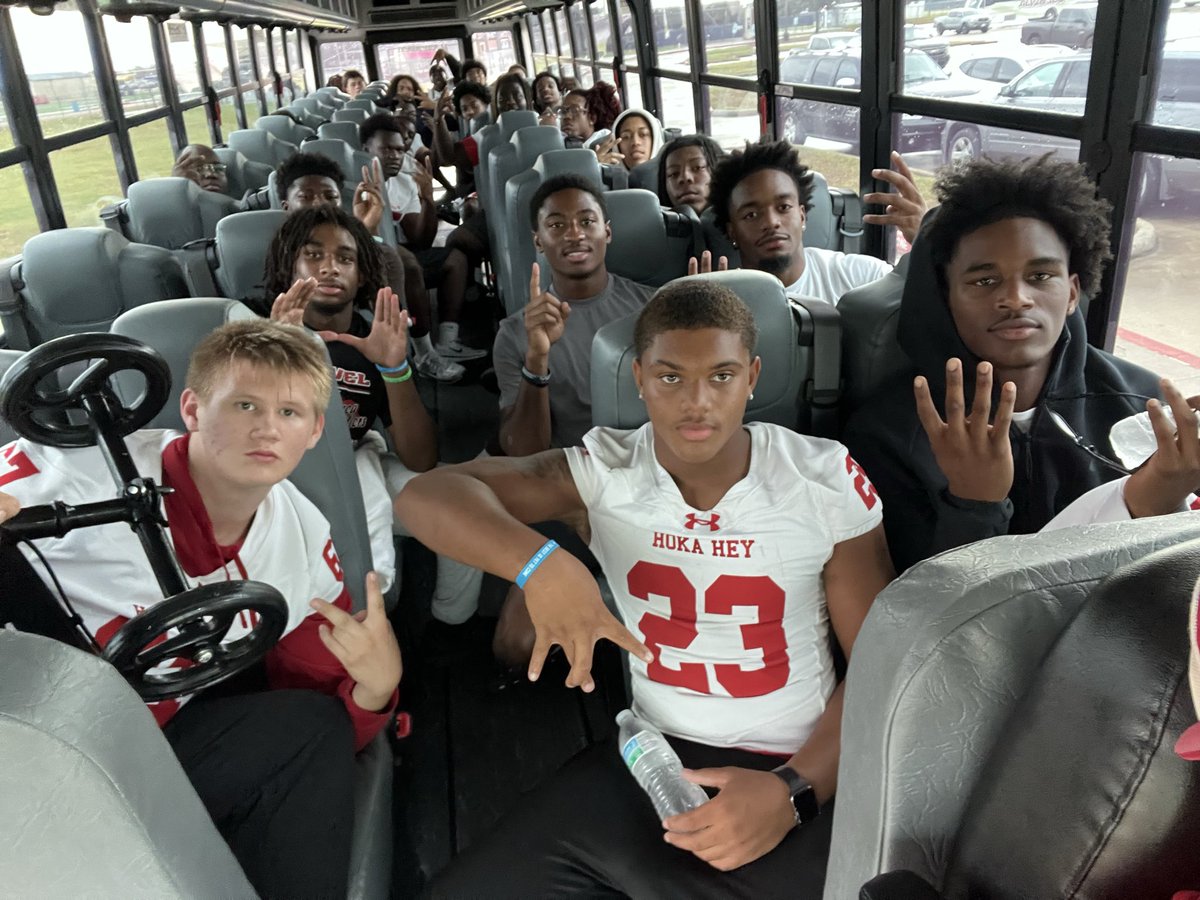 HokaHeyFootball's tweet photo. When @CoachKirkMartin says “community service” our TEAM is ready to lead & serve! A true treasurer to play bingo with the young men & women at Laurel Court, in Alvin, TX. 
 @AlvinISD 
@CoachKirkMartin
@RhondaMason14 
@Ppal_Jbaldwin 
@ManvelHS
@AlvinISDAth
 @ManvelHSabc 
#recruitmanvel #hokahey #BeDifferent #Family 
#Leadwithintegrity
#TexasHighSchoolSports #CoachingExcellence #WeseeYOU