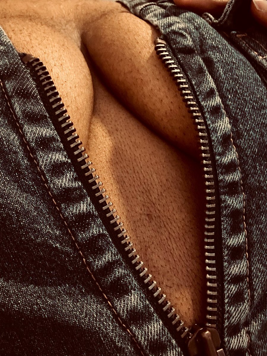 Ohhethickman's tweet photo. Fat titties for life 🤷🏽‍♂️ https://t.co/xqxO0pIFQo
