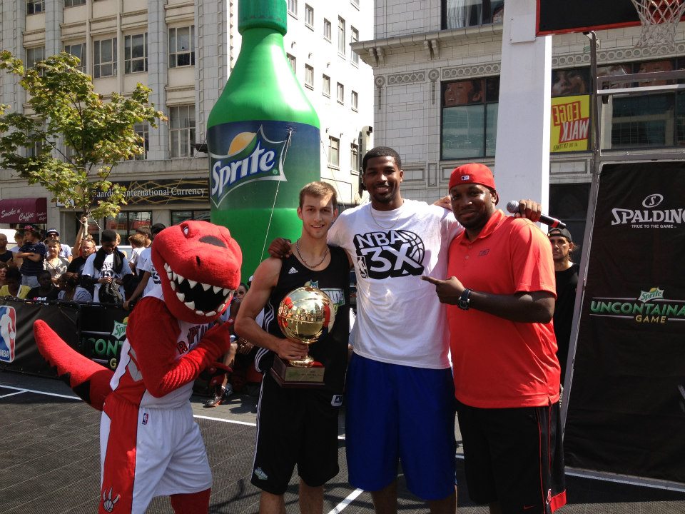 W_Strickland1's tweet photo. Co-Hosting The @NBA 3x3 Dunk Contest In Downtown Toronto With Then-@Cavs PF @TThompson, Rocking The Nike Air Force "@Raptors" Low
#KickGameOfficial #GetBusy #DoWork #TBT https://t.co/9f0xFVycsb
