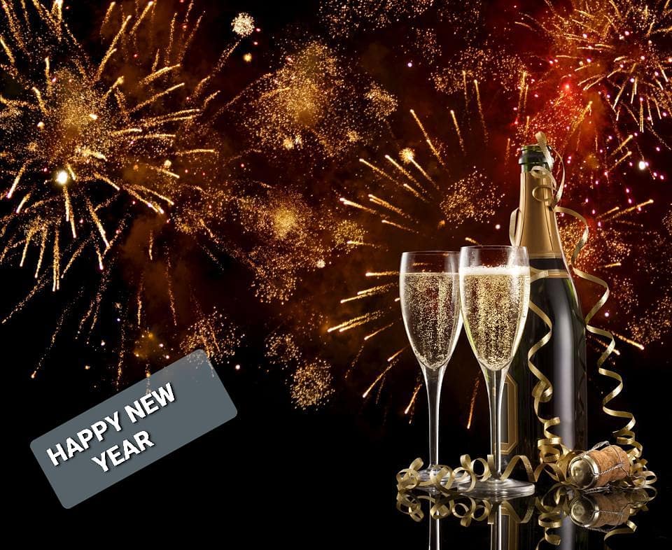 zoemitchell1hxp's tweet photo. Happy New Year! May the new year bring happiness and prosperity. 2020. https://t.co/eWWlvAwWNR