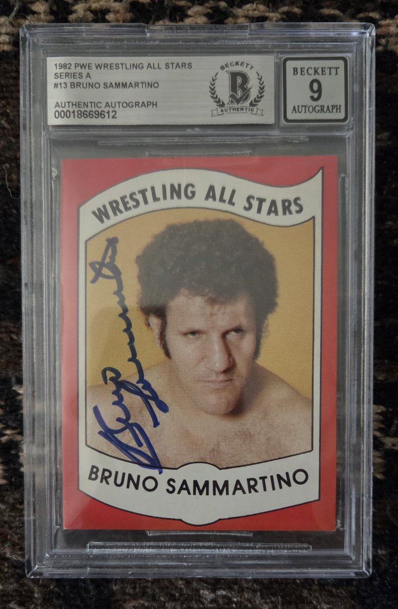 crowman1971's tweet photo. Introduced to me by Nikolai Volkoff, Bruno Sammartino was one of the first wrestling legends I had the pleasure of writing a comic book series for. A true honor to work with. #BrunoSammartino #livinglegend #PittsburghStrongman #WWE #Wrestling https://t.co/BkUivNVoL0