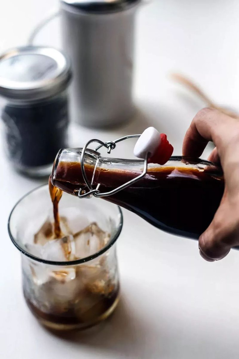 boott456312's tweet photo. Just grinding daily quests in Genshin Impact while sipping iced coffee. No rush, just vibes. https://t.co/pjpErptJZR