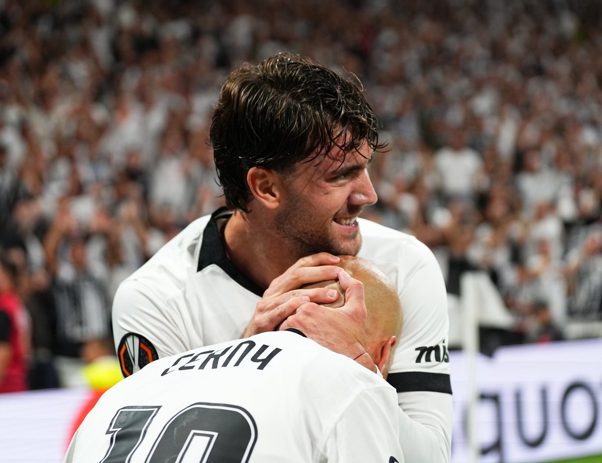 Besiktas tweet picture