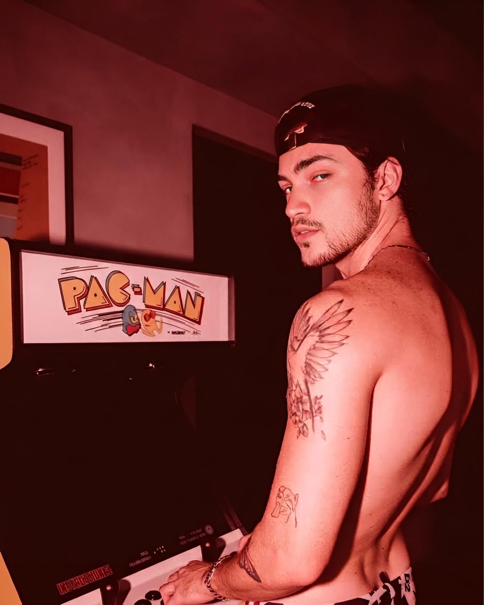 SNIXXJR's tweet photo. ᅟᅟ
❝ 𝐼𝑓 𝑦𝑜𝑢 𝑐𝑎𝑛'𝑡 𝑘𝑒𝑒𝑝 𝑢𝑝 𝑤𝑖𝑡ℎ 𝑚𝑦 𝑝𝑎𝑐𝑒, 𝒅𝒐𝒏'𝒕 𝑒𝑣𝑒𝑛 𝑡𝑟𝑦. ❞

➤ 𝐒𝐀𝐍𝐓𝐈𝐀𝐆𝐎 𝐋𝐎́𝐏𝐄𝐙-𝐏𝐈𝐄𝐑𝐂𝐄
➤ 𝐿𝑖𝑚𝑎 𝐻𝑒𝑖𝑔ℎ𝑡𝑠 𝑺𝒕𝒖𝒅𝒆𝒏𝒕
➤ 𝟷𝟾 | 𝑃𝑒𝑟𝑓𝑜𝑟𝑚𝑒𝑟 &amp; 𝐴𝑡ℎ𝑙𝑒𝑡𝑒
➤ 𝑅𝑃 | 𝑮𝒂𝒚 | 𝐸𝑆𝑃

         [ ♡ ﹠ ↻ ] https://t.co/Or6t5EfLpr