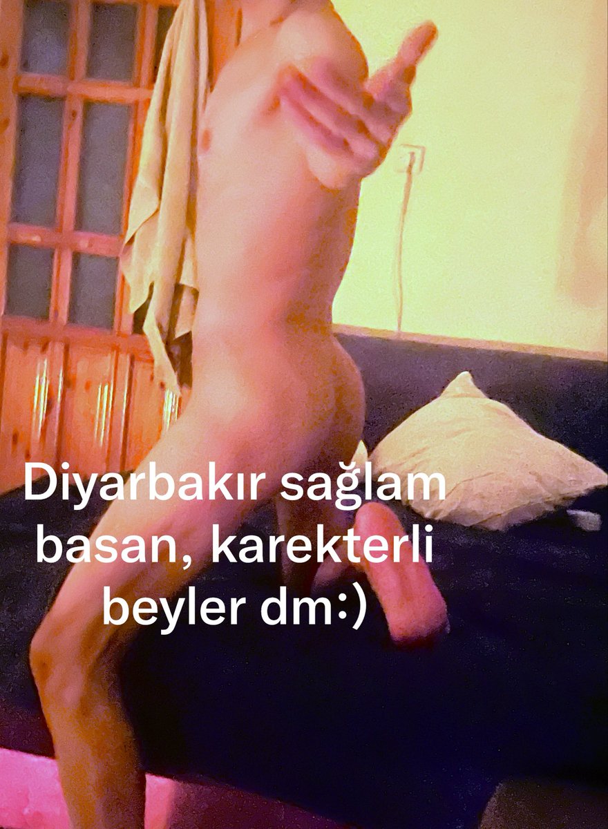 sedat4jcm's tweet photo. Gece çöktümü zevkli inleyişler fena 🔥 şarap 🕯️ https://t.co/HYRxsoKdrz