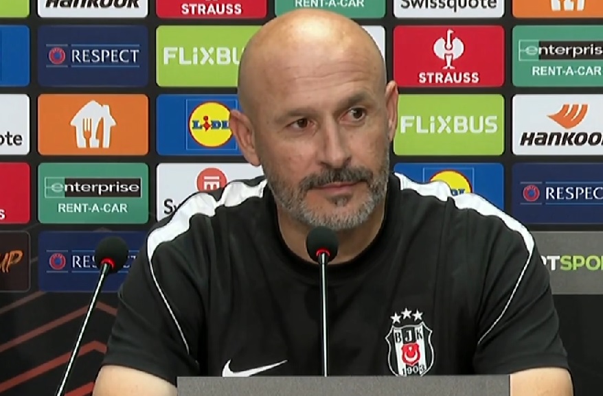 futbolarena's tweet photo. Vincenzo Italiano: "Bu 3 puan yetmez. Ayrıca ilk yarıda aksadığımız 10 dakikalık bir bölüm var. O kısımdan mutlu değilim. Onun dışında harika bir gece yaşattık. Daha ilerisi için daha iyi olmalı ve daha çok puan almalıyız." https://t.co/Ouz2xamUAw