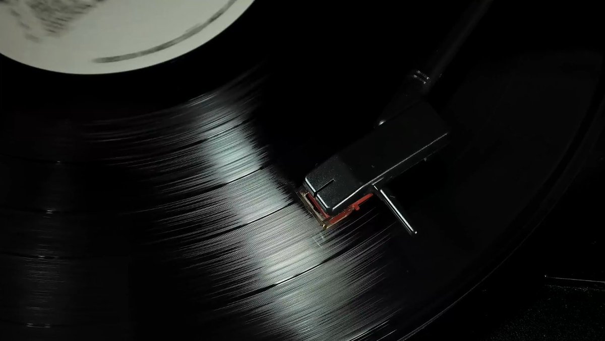 ans970811's tweet photo. Just found a hidden indie track that hits exactly like a warm hug after a long day—music’s such a tiny magic trick for the soul https://t.co/KJtgYMMOKB