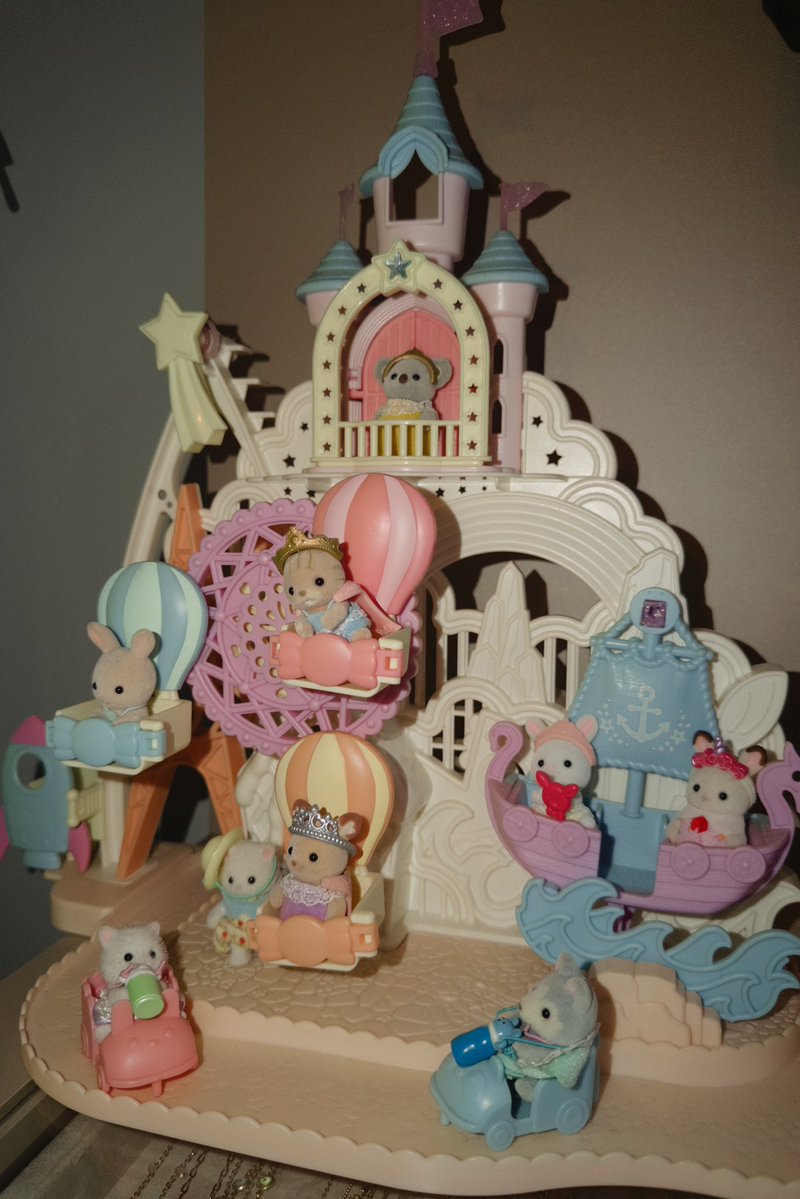 lizmacedolas's tweet photo. oi gente olha minha coleção de brinquedo 🥹 https://t.co/GihyK8eVh9