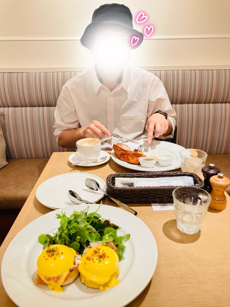 ananista91's tweet photo. 昨日の思い出ダイアリー
こんな沢山食べちゃって💦肥えるわ🤣
けどフレンチトーストうまぁ💕 https://t.co/rI2jtGdmg7
