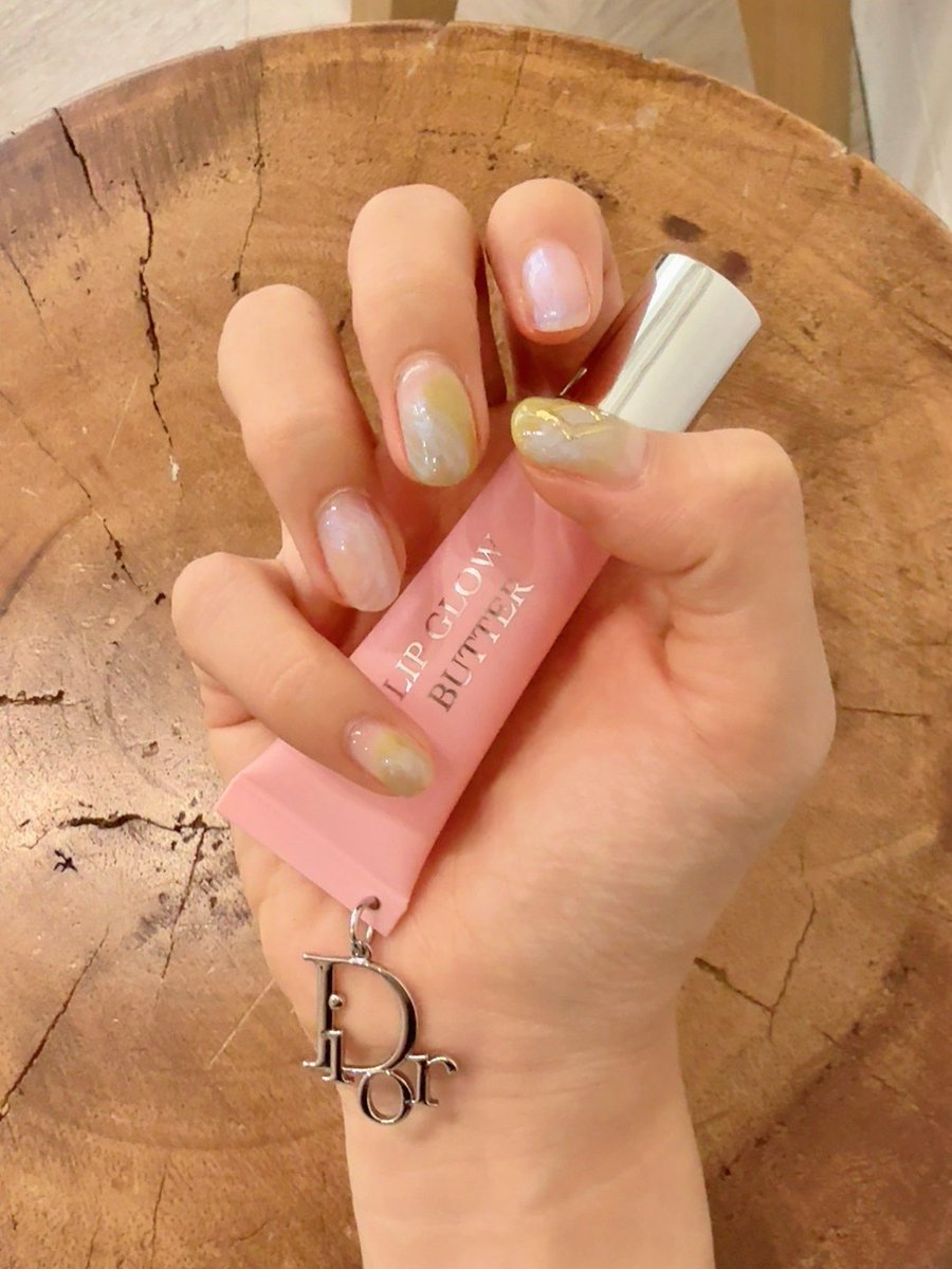 seinaPhoto's tweet photo. ネイル変えました💅 https://t.co/RZfVimeiyp