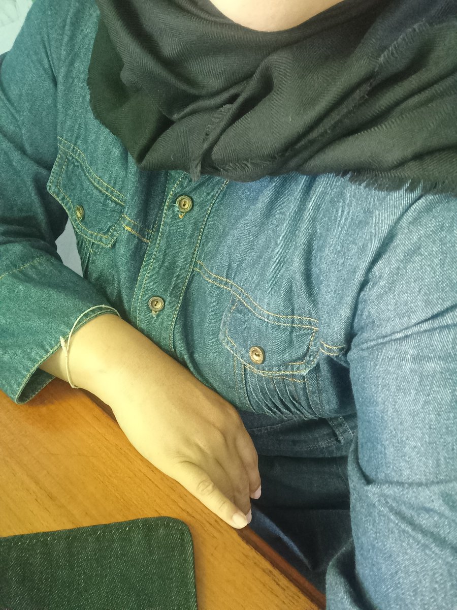 xinmaixin's tweet photo. Black denim🐣 https://t.co/K45lfo8n6T