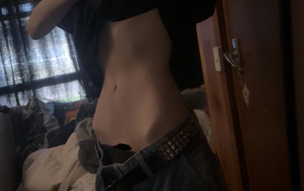 no1disastar's tweet photo. #bodycheck https://t.co/orCuLC66ty