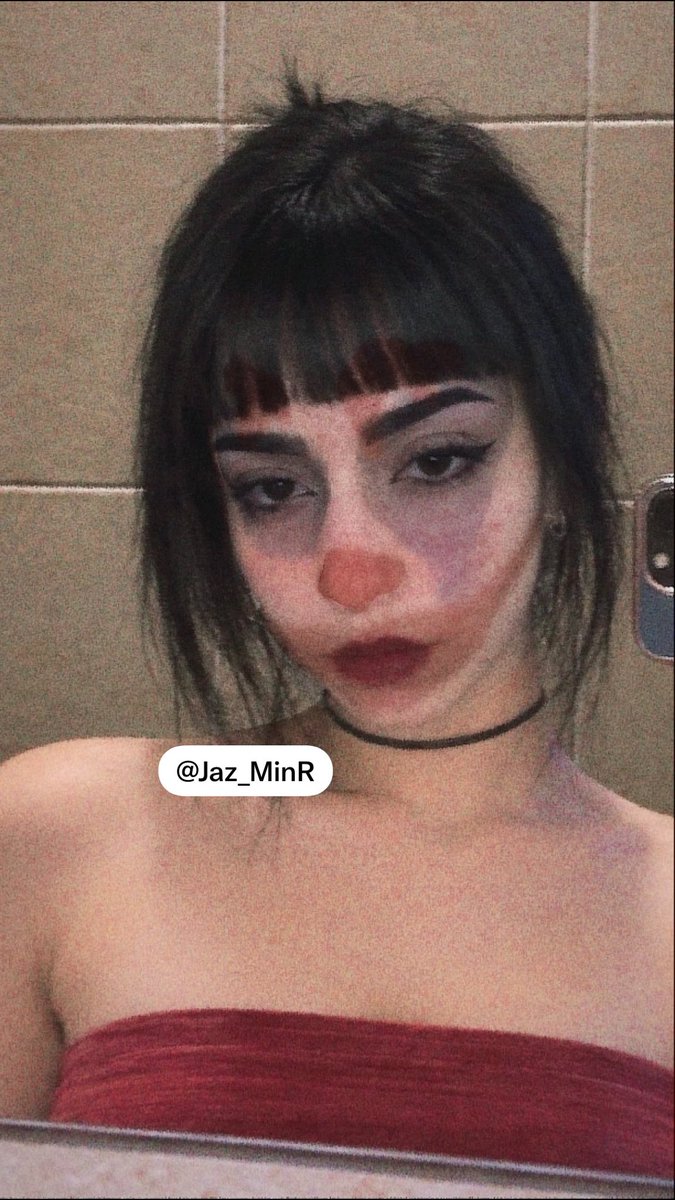Jaz_MinR's tweet photo. Así quedé! 🤡
Mi caso algo me dejó de hablar y ya tenía novia al día siguiente! https://t.co/Ls5F5ZRrpy